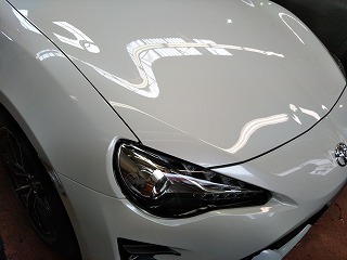 新車８６のディーラー純正ガラスコーティング Csc 名古屋で車の洗車やコーティングなら カーディティーリングショップ アルチザン