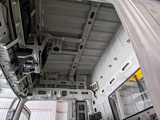 スーパーグレートの車内